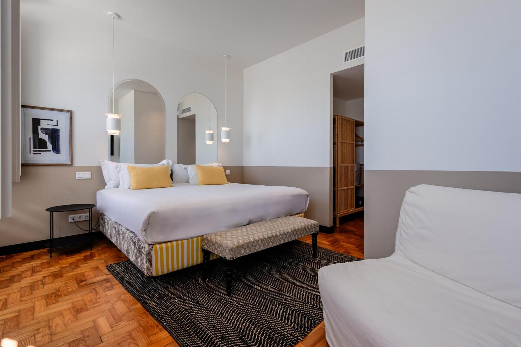 โปวซาดา วีลา เรอัล ซานโตอันโตนิโอ Hotel วีลาเรอัลเดซานโตอันโตนิโอ ภายนอก รูปภาพ