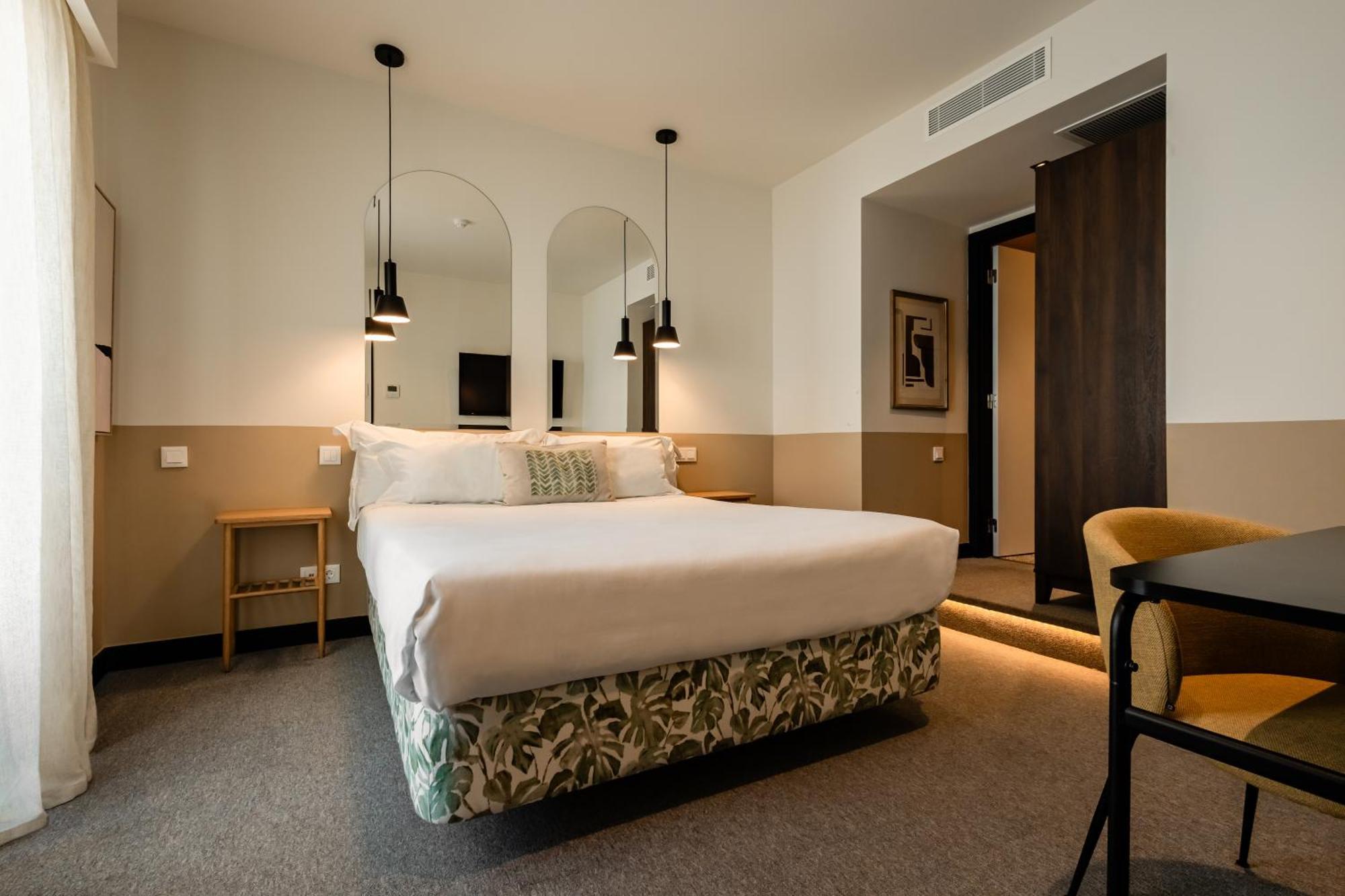 โปวซาดา วีลา เรอัล ซานโตอันโตนิโอ Hotel วีลาเรอัลเดซานโตอันโตนิโอ ภายนอก รูปภาพ