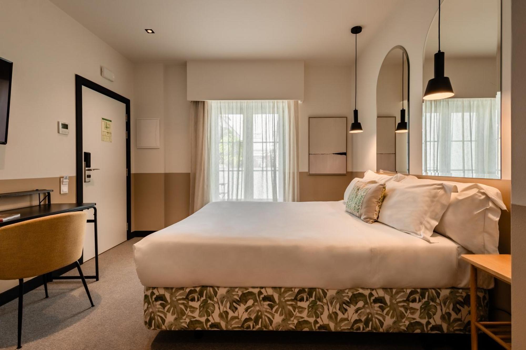 โปวซาดา วีลา เรอัล ซานโตอันโตนิโอ Hotel วีลาเรอัลเดซานโตอันโตนิโอ ภายนอก รูปภาพ